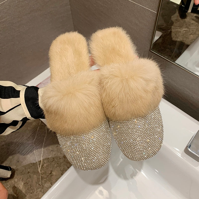 Big Size Slippers Female Ladies Designer Shoes Women Luxury 2023 Rhinestone Fur Crystal Slides Mules Slippers Furry Lady Shoes