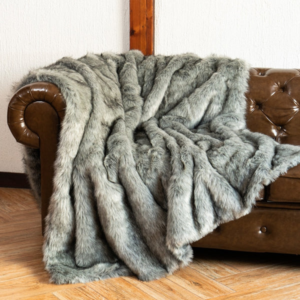 Battilo Luxury Home Decorative Fox Faux Fur Bed Sofa Throw Blanket Gift For Family Thicken Fur Blanket 3.8KG